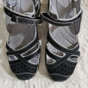 Keen Black and Gray Sandals with Comfort and Durability